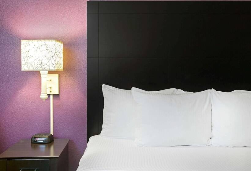 Номер Deluxe, La Quinta Inn By Wyndham Fresno Yosemite