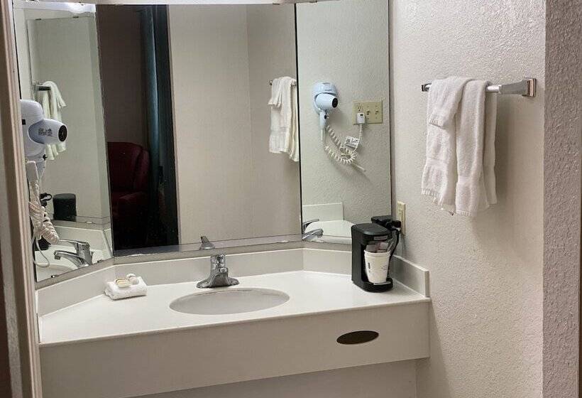 ２ダブルベッドのスタンダードルーム, La Quinta Inn By Wyndham Tyler