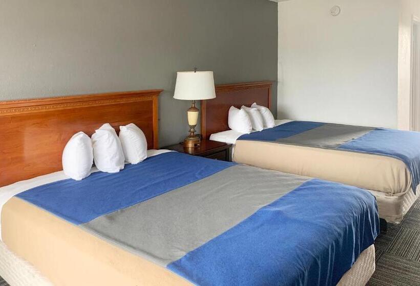 Номер Стандарт, Lakeview Inn
