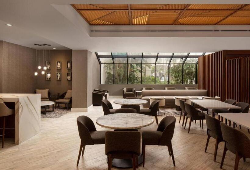 חדר דחוקס עם מיטת קינג, Palm Beach Gardens Marriott