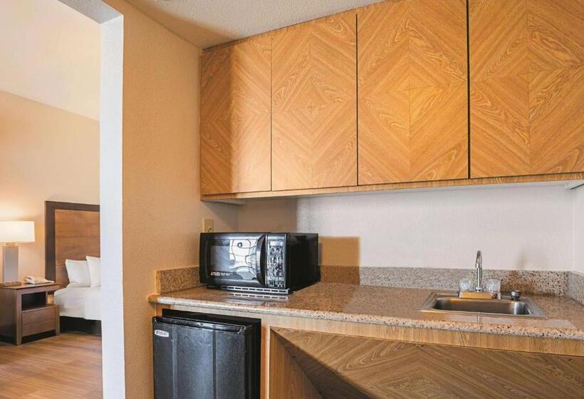Suite Executiu Llit King, Wingate By Wyndham Galveston East Beach
