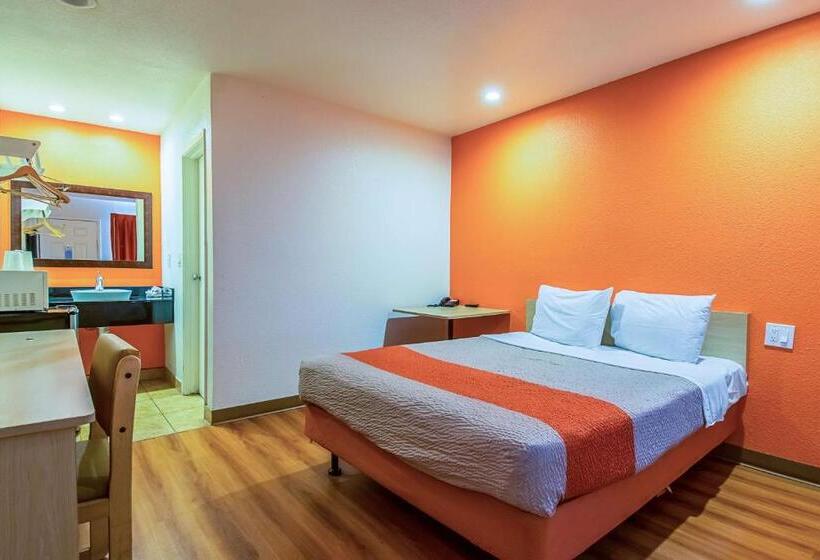 Номер Стандарт, Motel 6 Bakersfield, Ca  Airport