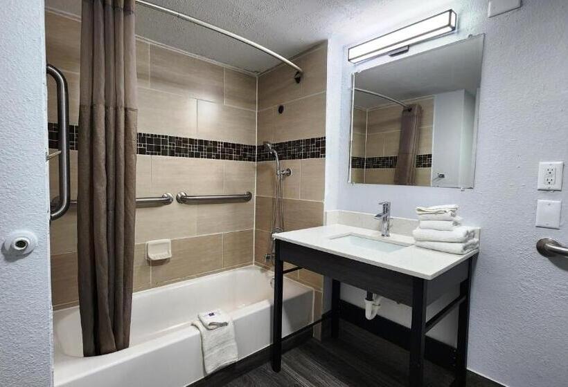 Номер Стандарт Кровать Кинг Адаптированный для Инвалидов, Motel 6 baytown, Tx  Garth Rd