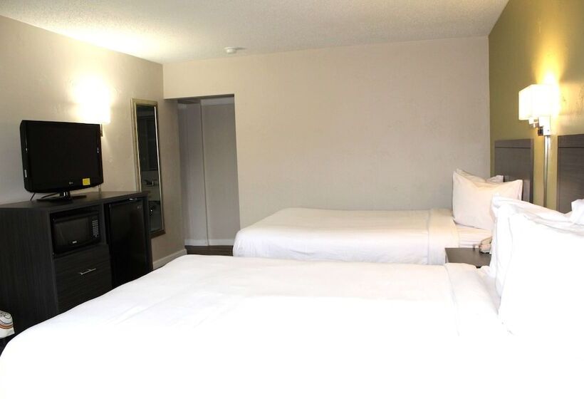 Номер Стандарт 2 Двуспальные Кровати, Baymont By Wyndham Front Royal Near Shenandoah National Park