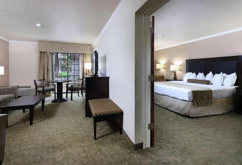 Люкс Кровать Кинг, Wyndham Tucson Airport Hotel & Conference Center