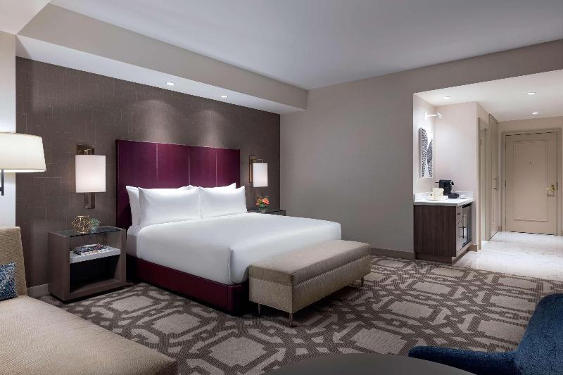Номер Deluxe Кровать Кинг, Days Inn And Suites By Wyndham Downtown Missoulauniversity