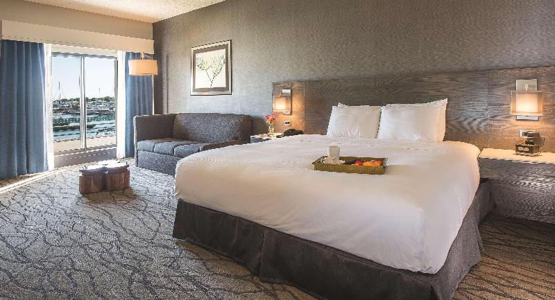 Номер Стандартный с Видом, Doubletree By Hilton Hotel Racine Harbourwalk