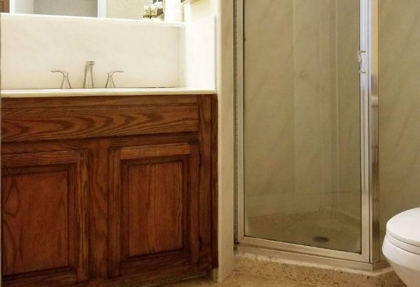 Quarto Estandar 2 Camas Casal, Pacific Heights Inn
