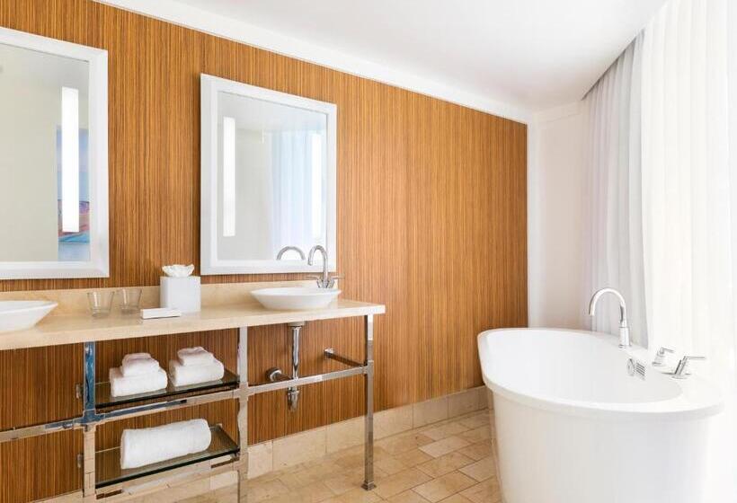 Superior Studio, Riviera Resort Palm Springs