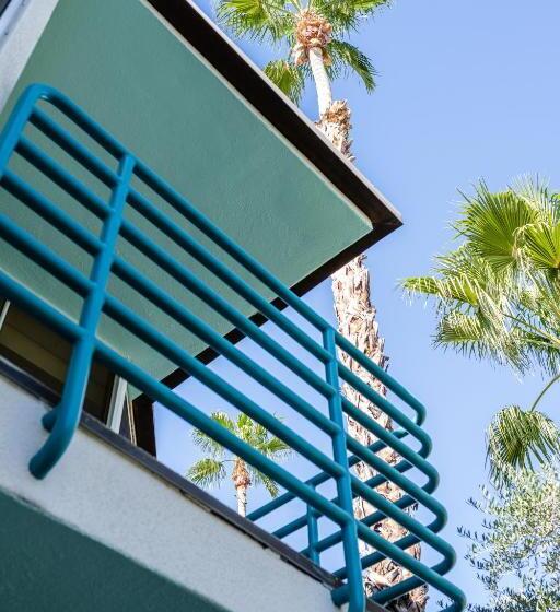 Superior Studio, Riviera Resort Palm Springs