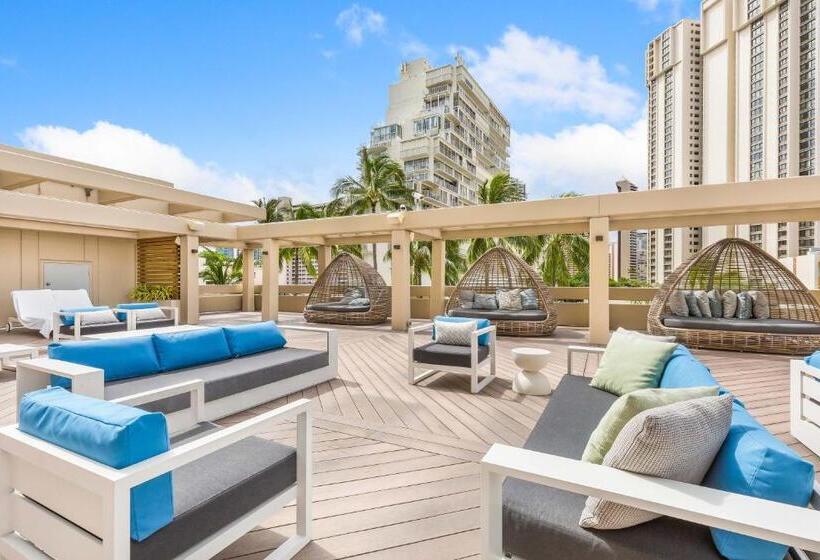 Студио Стандарт с Балконом, Ala Moana Hotel By Mantra