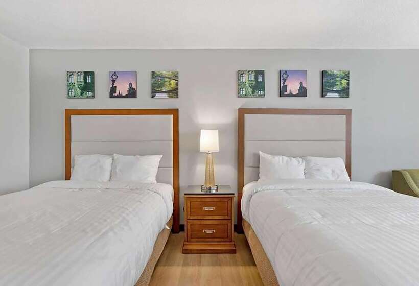 Номер Стандарт 2 Двуспальные Кровати, Days Inn By Wyndham Erie