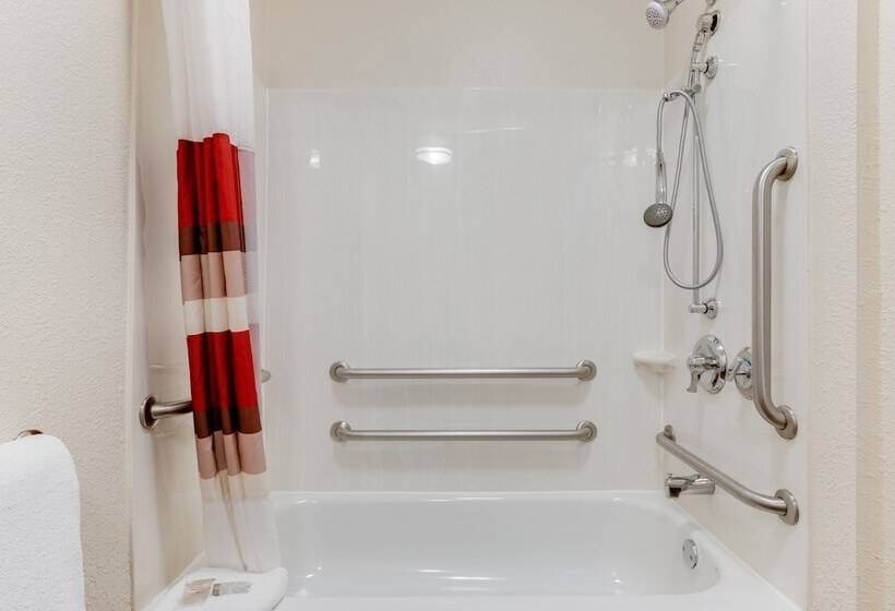 Номер Deluxe, Super 8 By Wyndham Deerfield   Northbrook