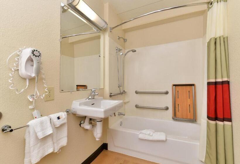 Номер Стандарт Кровать Кинг Адаптированный для Инвалидов, Red Roof Inn Plus+ Secaucus   Meadowlands