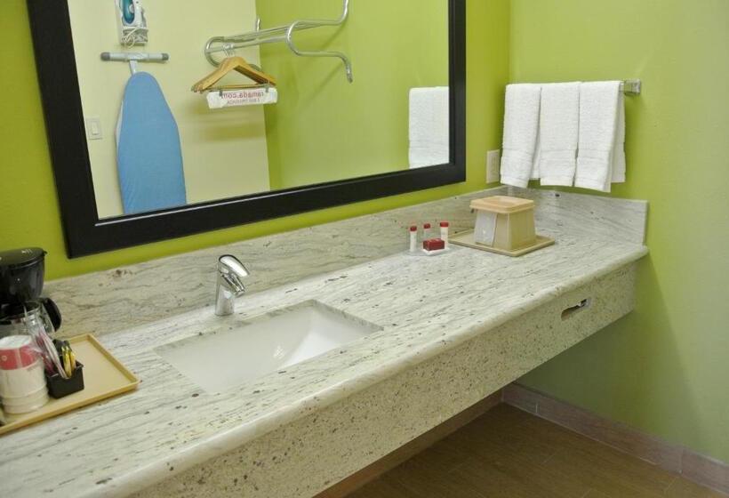 Habitació Estàndard Llit King, Solara Inn And Suites