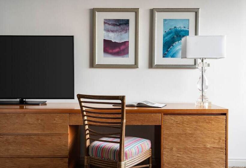 اتاق استاندارد با 2 تخت دوبل, The Royal Hawaiian, A Luxury Collection Resort, Waikiki
