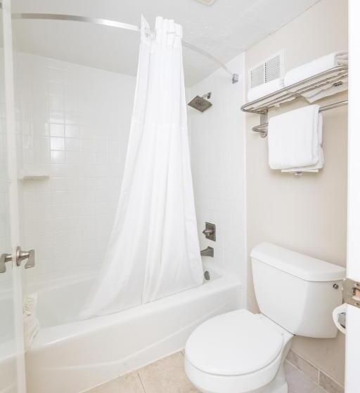 Номер Deluxe Кровать Кинг, Ocean Coast Hotel At The Beach Amelia Island