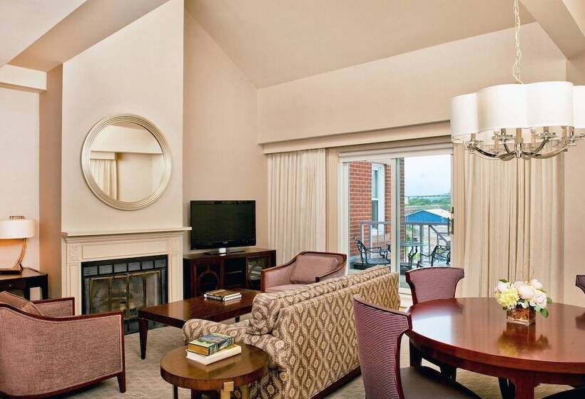 اتاق کلاب, Sheraton Portsmouth Harborside