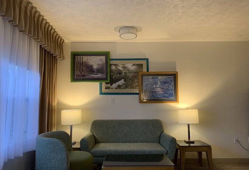 标准工作室, Split Rock Resort