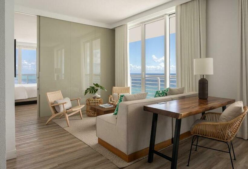 キングサイズベッドのスイートルーム, The Westin Fort Lauderdale Beach Resort