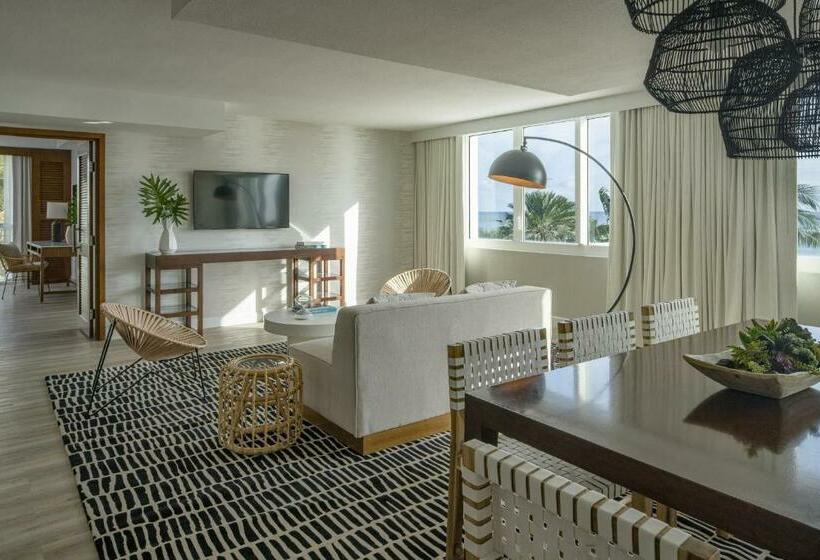 キングサイズベッドのスイートルーム, The Westin Fort Lauderdale Beach Resort