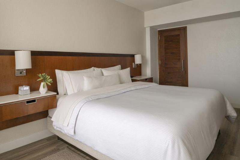 キングサイズベッドのスタンダードルーム, The Westin Fort Lauderdale Beach Resort