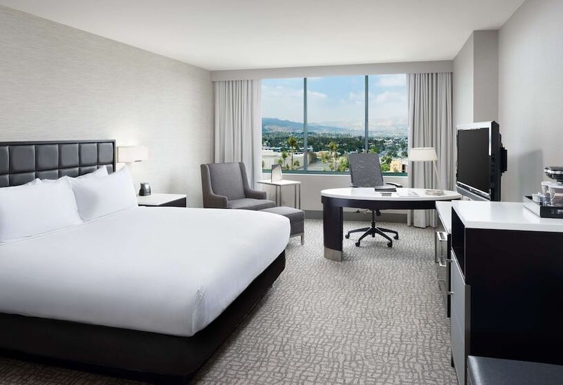 חדר סטנדרט מיטה זוגית, Hilton Woodland Hills / Los Angeles