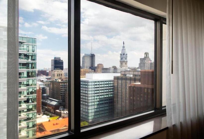اتاق استاندارد با تخت بزرگ, Sheraton Philadelphia Downtown