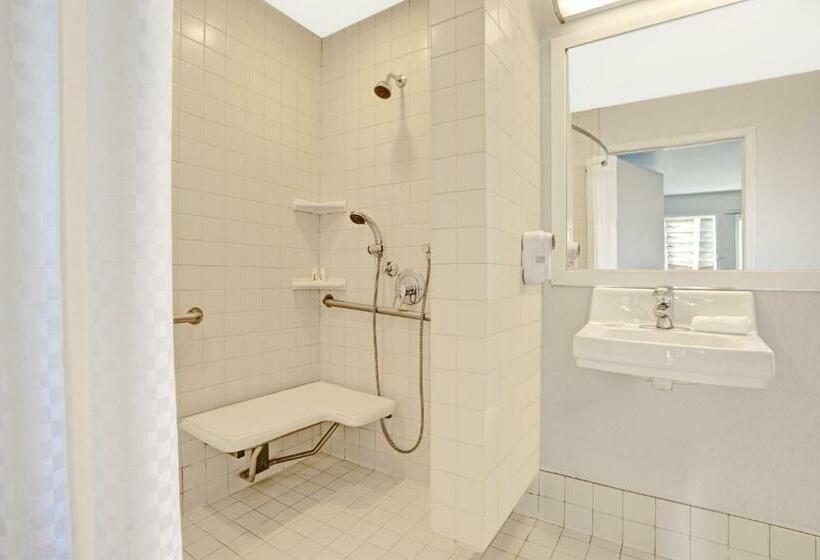 Номер Стандарт Адаптированный для Инвалидов, Travelodge By Wyndham Mill Valley/sausalito