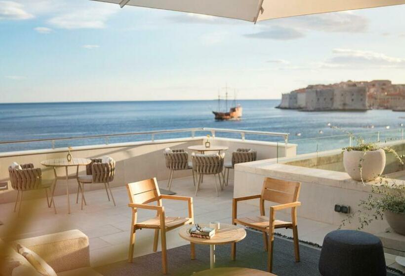 Cameră Deluxe cu Vedere la Mare, Excelsior