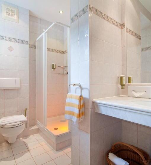 اتاق استاندارد یک نفره, Family & Sporthotel Kärntnerhof