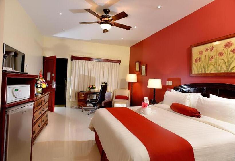اتاق لوکس با تخت بزرگ, Best Western Plus Belize Biltmore Plaza