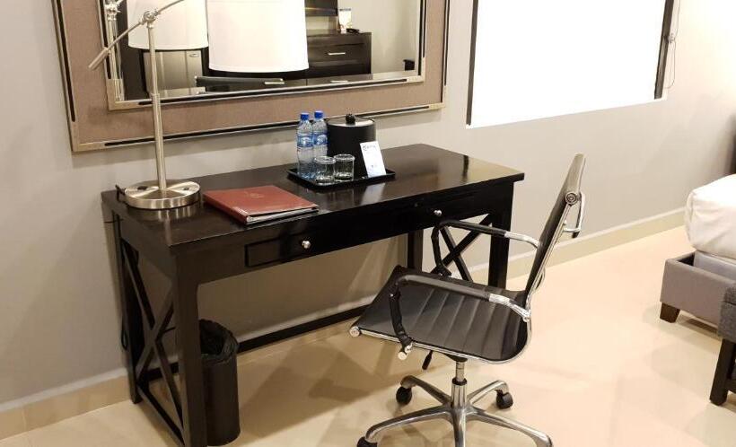اتاق پرمیوم, Best Western Plus Belize Biltmore Plaza