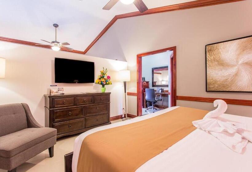 سوئیت جونیور با تخت بزرگ, Best Western Plus Belize Biltmore Plaza