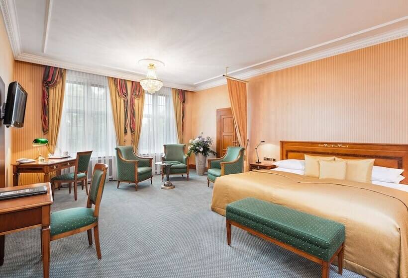 Полулюкс, Best Western Premier Grand Hotel Russischer Hof