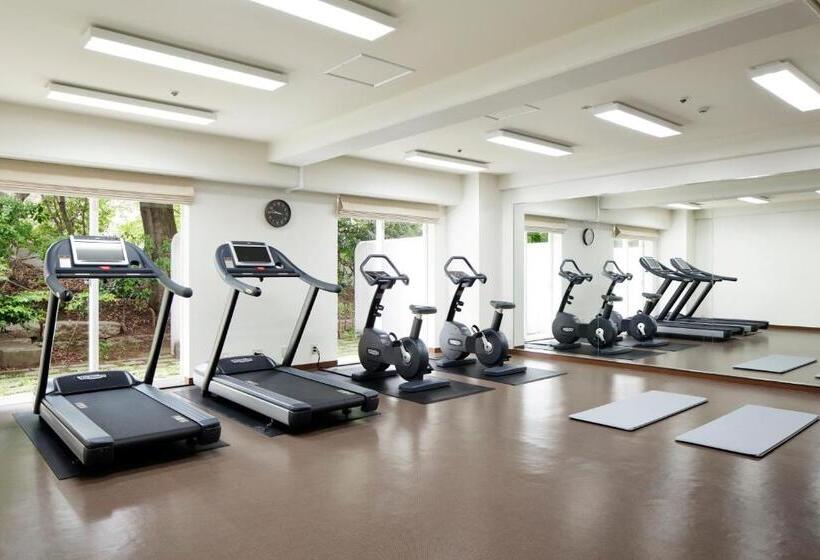 Номер Клуб, Grand Prince Hotel Shin Takanawa