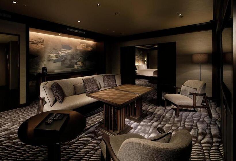 Люкс Клуб, Grand Prince Hotel Shin Takanawa