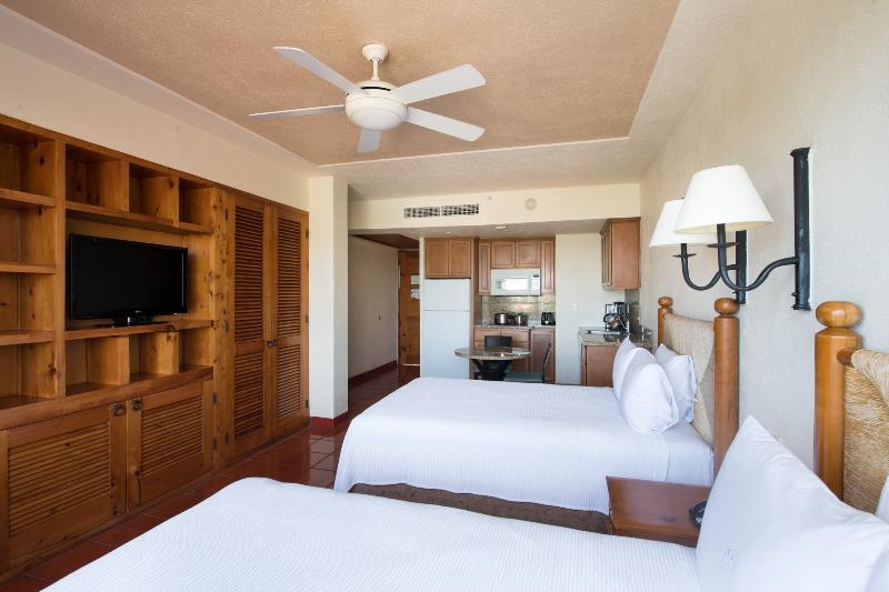 استودیوی لوکس, Club Regina Puerto Vallarta