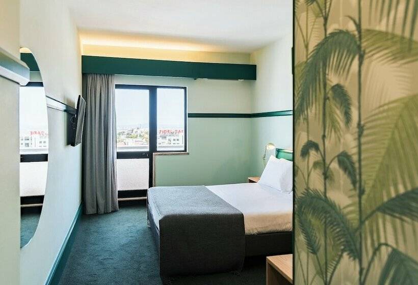 اتاق استاندارد با چشم‌انداز رودخانه, Holiday Inn Express And Suites Lisbon Principe Real By Ihg