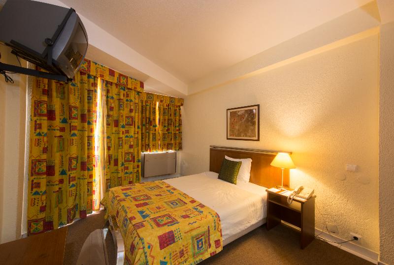 اتاق استاندارد یک نفره, Holiday Inn Express And Suites Lisbon Principe Real By Ihg