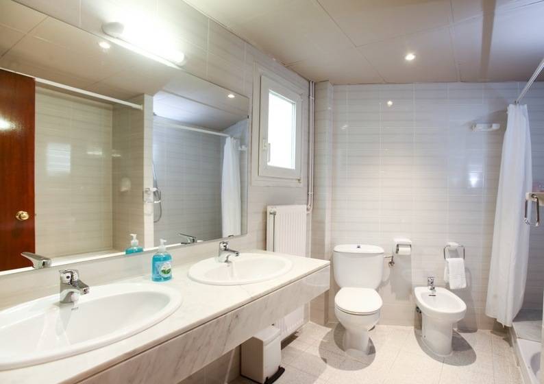 패밀리 룸, Insitu Eurotel Andorra