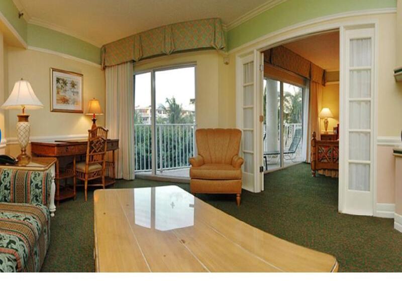 エクゼクティブスイート, The Lago Mar Beach Resort And Club