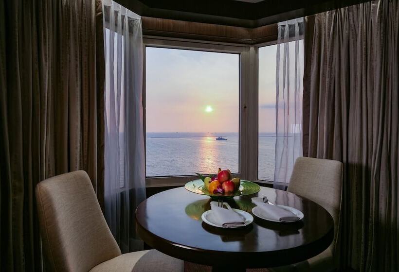 Президентский Люкс, Diamond Hotel Philippines