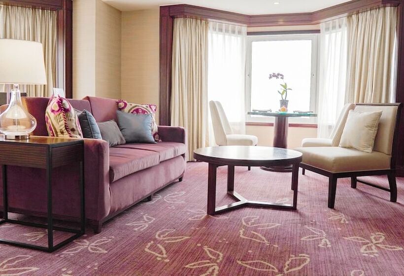 Президентский Люкс, Diamond Hotel Philippines