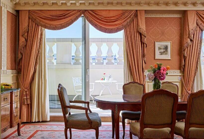 스위트 킹사이즈 침대, Grand Hotel Wien