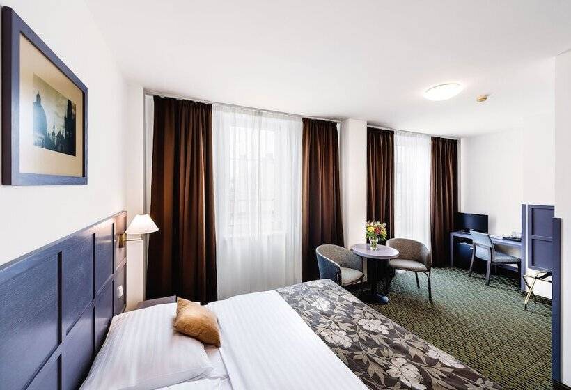 Quarto Superior, Central Hotel Prague
