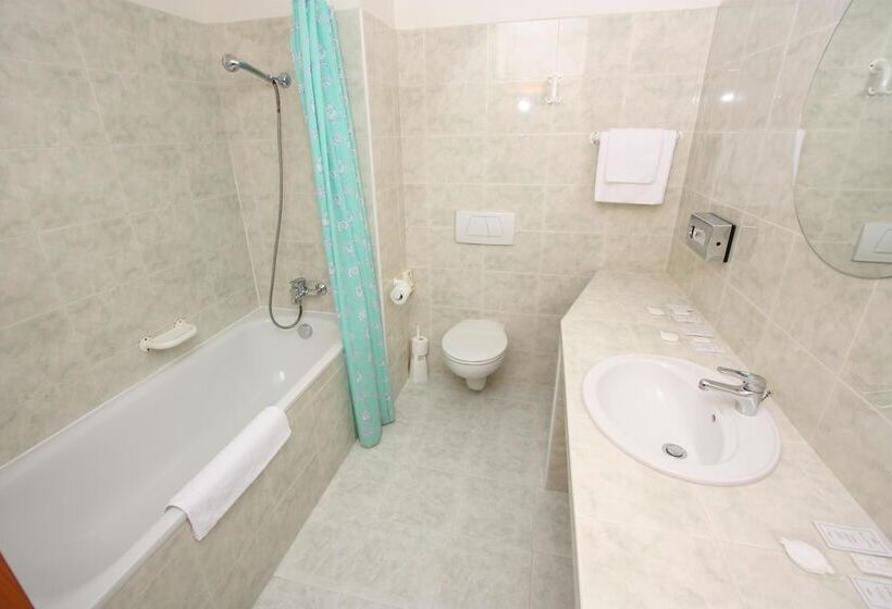 Quarto Triplo Superior, Central Hotel Prague