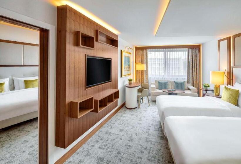 Номер Deluxe, Kempinski Hotel Corvinus Budapest