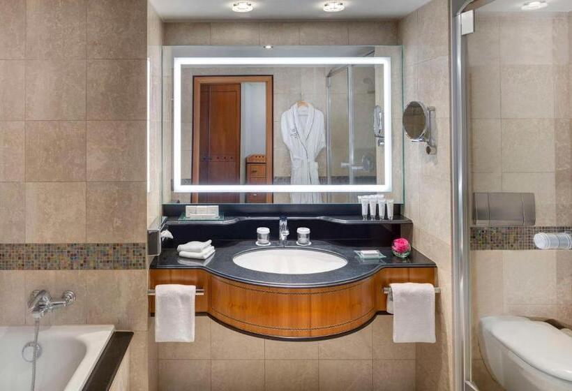 Номер Superior, Kempinski Hotel Corvinus Budapest