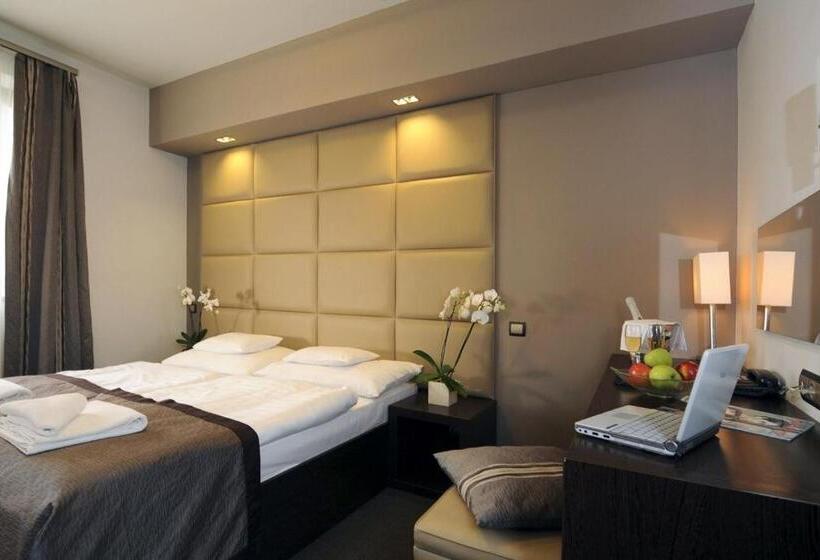 اتاق لوکس, Villa Völgy Wellness & Konferencia